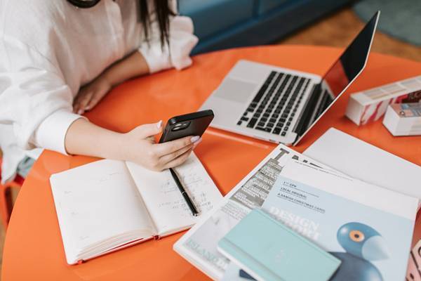 一、拼多多买避孕套Neng被朋友圈kan到吗？