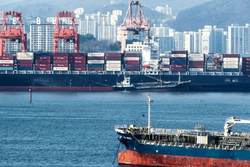 五、 本地化合规体系与数据驱动的服务韧性