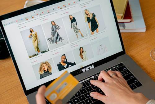 电商客服：电子商务企业中的关键角色