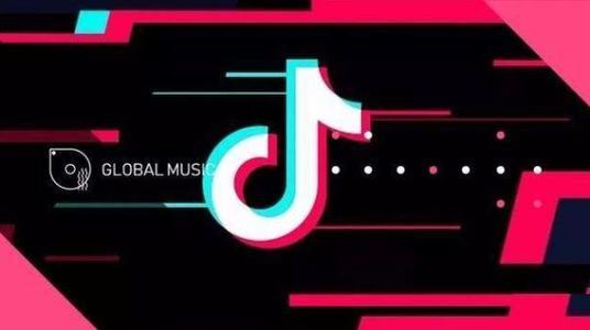 二、 爆款视频思维，忽视账号定位