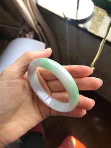 淘宝直播翡翠手镯价格与品质的关系