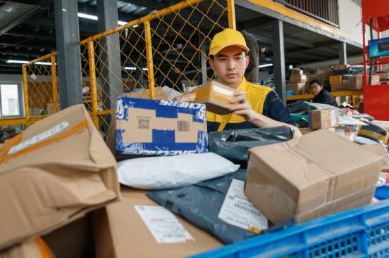 二、 卡车派送与UPS派送的综合考量