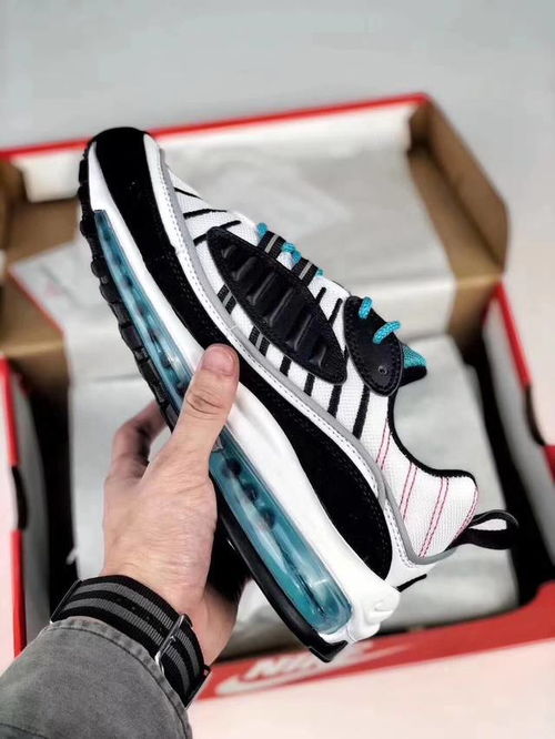 三、鬼冢虎正品细节鉴别要点