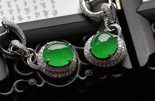 一、翡翠鉴别的方法：走进翡翠世界的门径