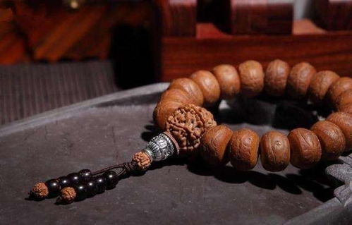 京东文玩手串爆款现象的兴起