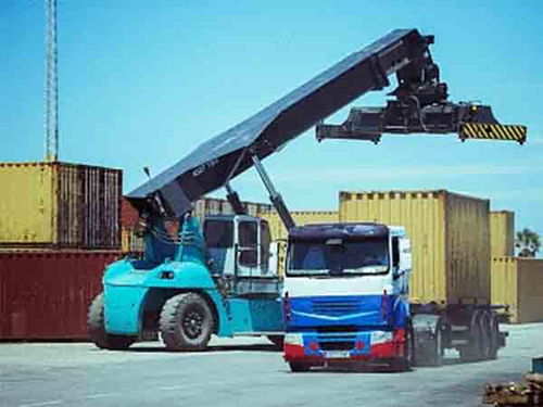 案例分析：某汽车展的物流运输