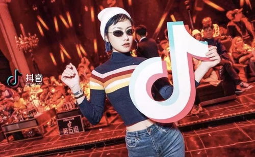 线下演出和活动：舞台上的魅力