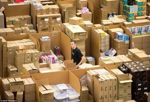 一、 亚马逊仓库爆仓：黑色星期五的甜蜜烦恼