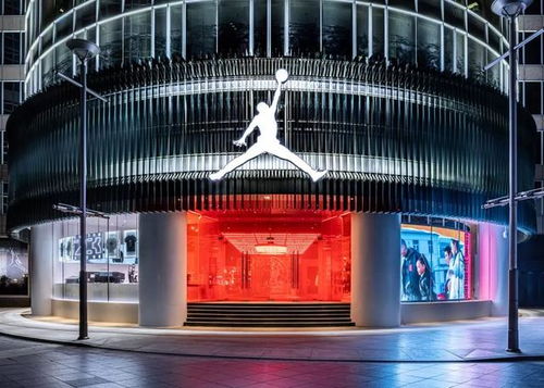 四、 京东新百货全渠道业务布局全国，助力传统百货零售业转型