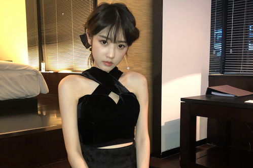 美女主播创业人设涨粉强劲， 直播带货效果显著