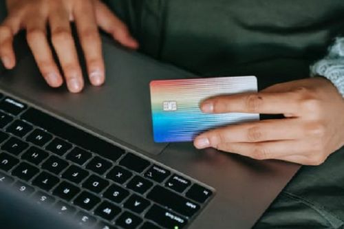 一、快手店铺评分的限流机制