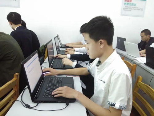 三、 应对高峰期的服务压力