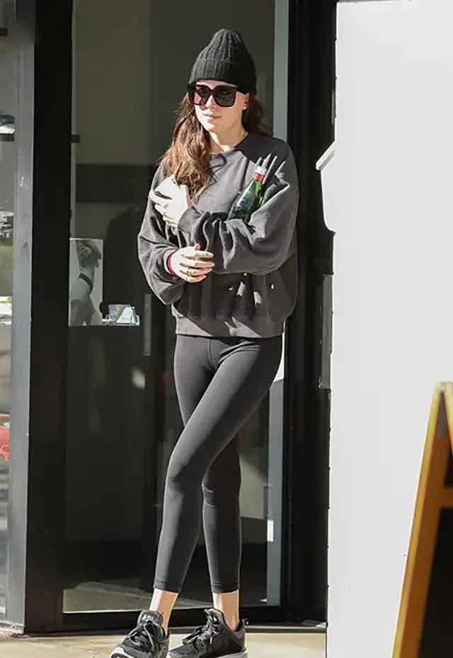 瑜伽裤、 运动背心等单品：全年无淡季的爆款策略