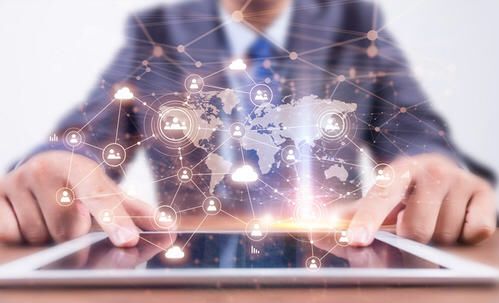 2. 人和创意的方面