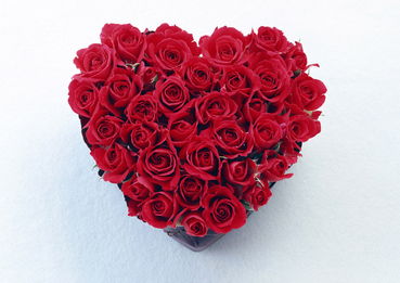 一、 情人节鲜花市场概述