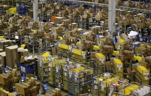 亚马逊仓库的“二次伤害”