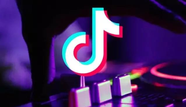 3. 粉丝经济与品牌知名度