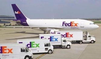 联邦快递的空运优势与海运服务的缺失