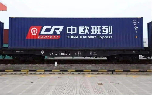 数字化清关技术的应用则穿透了传统瓶颈， 中国“单一窗口”与欧罗巴联盟ICS2系统对接后电子运单字段匹配度从78%提升至95%，报关错误导致的改单率下降63%