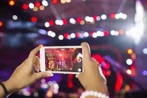 抖音直播PK的运作机制：一场视觉与听觉的盛宴