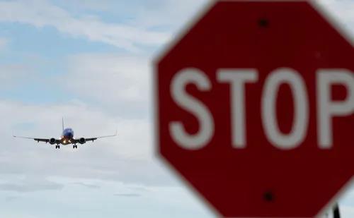 企业卖家：需提供中国大陆或中国香港营业执照、法人身份证、企业银行账户信息。