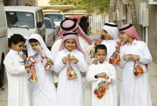 传统服饰与时尚单品：开斋节期间的消费热点