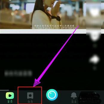 利用热点和趋势：紧跟潮流， 吸引梗多关注
