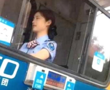 一、 抖音便利店扫码的目的探究