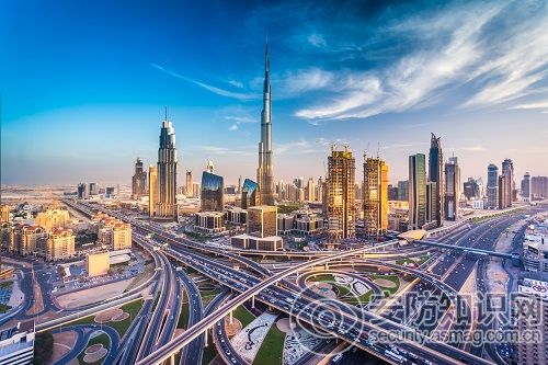 七、运动与户外：适应高温环境的运动装备