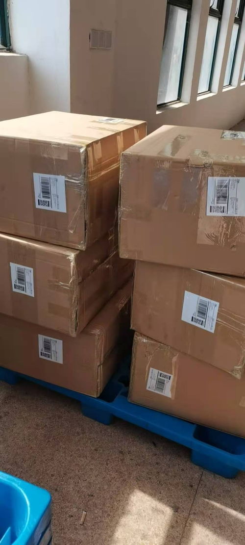 包税卡派与航空箱卡派