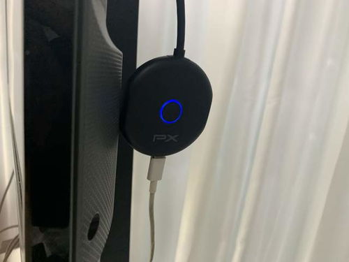 1. 使用HDMI线连接