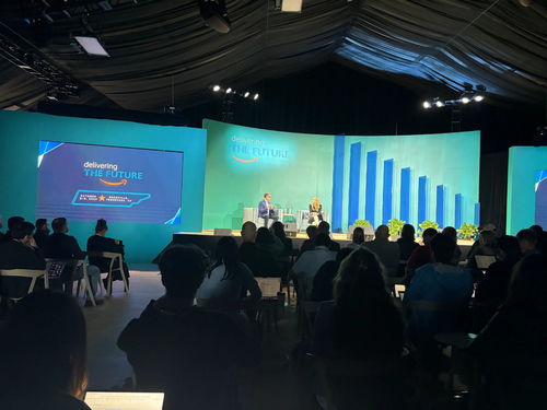 机器人技术与人工智Neng助力， 提升配送效率与准确率