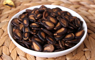 一、乌梅子酱的爆火：从李荣浩歌曲到淘宝热销商品