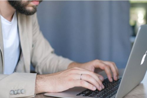 周平均的意义与应用